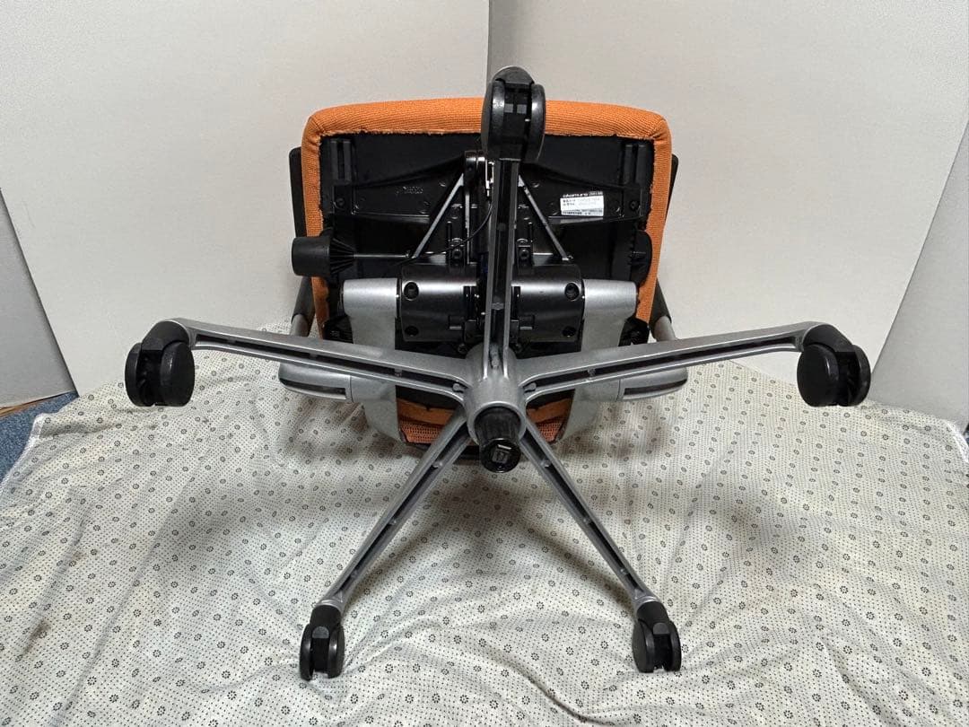 オカムラ　バロン　ハイバック　オレンジ② 6.10.14