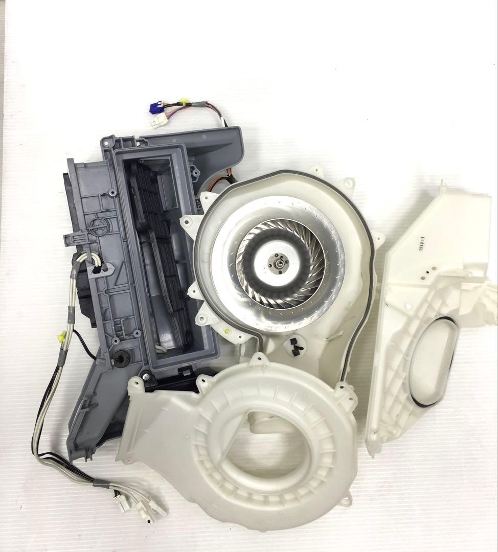 NA-VG720R 右開き　お洒落なキューブル美品 パナドラム式洗濯乾燥機