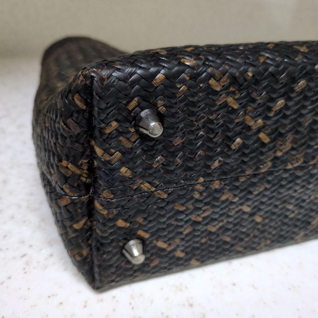 編み込みデザイン ハンドバッグ