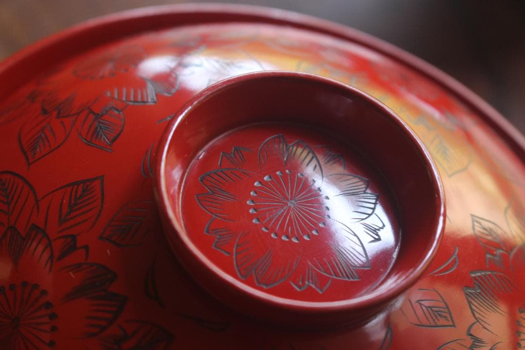 デッドストック！上質朱漆に極上沈黒桜文の映えるお椀2点（検輪島塗懐石椀雑煮椀