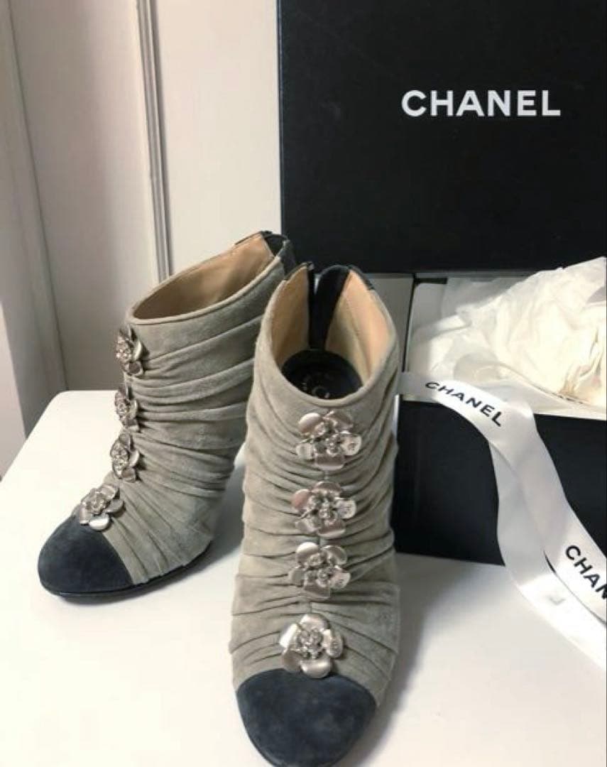 ★ CHANEL シャネル　グレー ラッフルブーティ★美品★