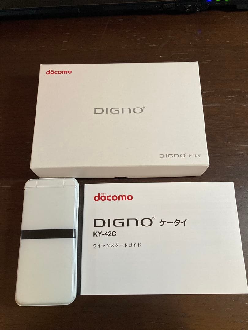 DIGNO KY-42C ホワイト