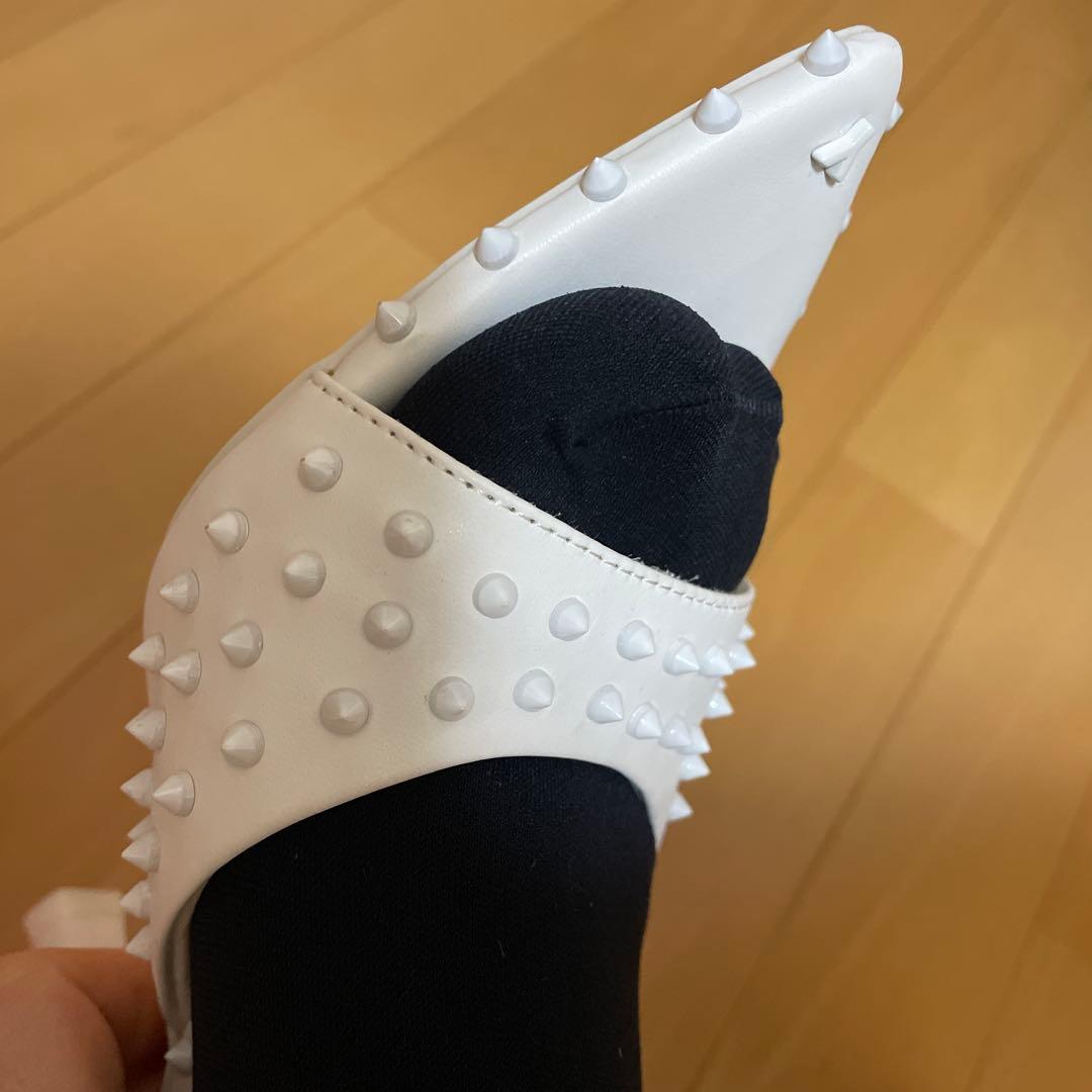 テコエ 最終価格！yello QUINN SANDALS