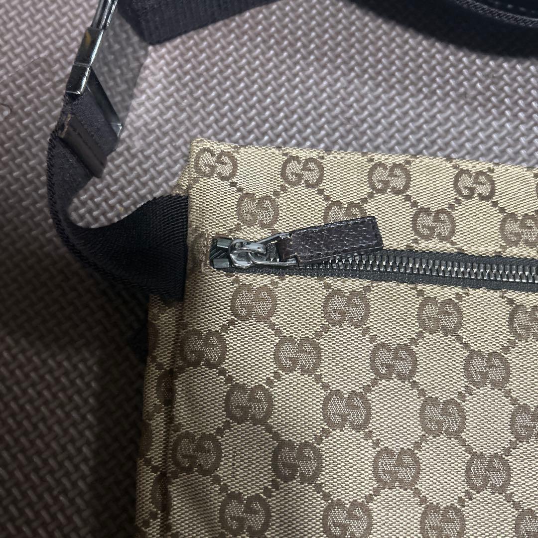 GUCCI ボディーバック