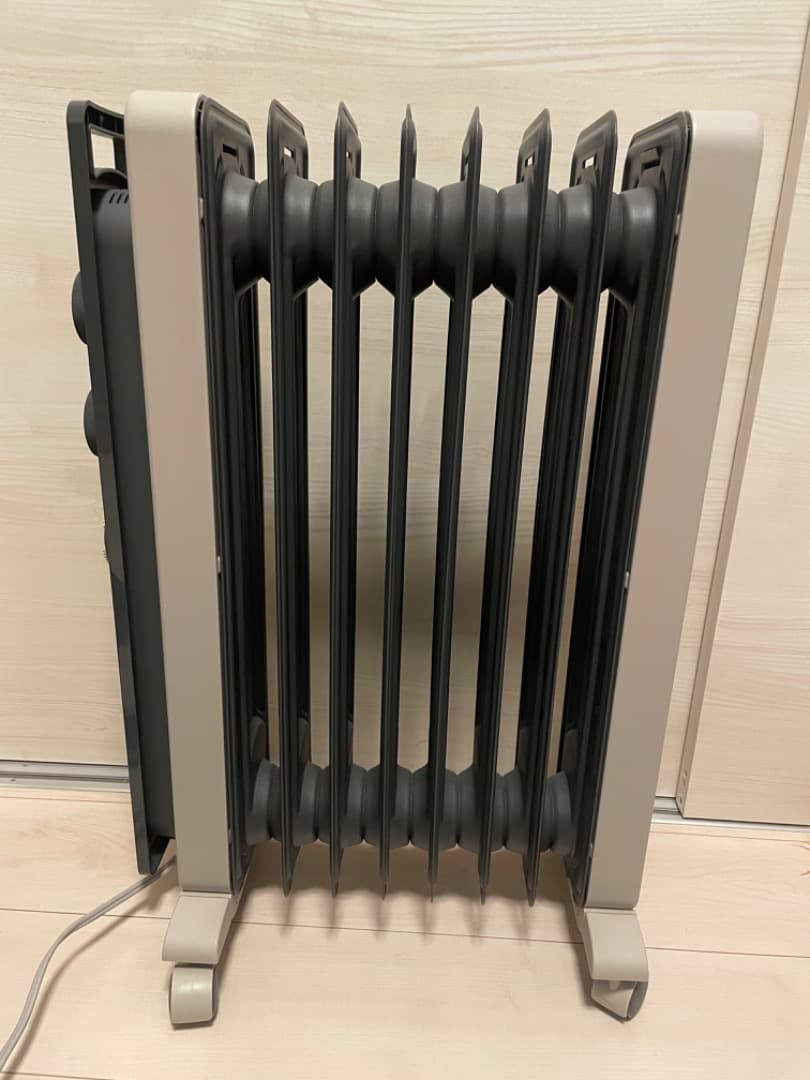 De'Longhi オイルヒーターRHJ21F0812-GY