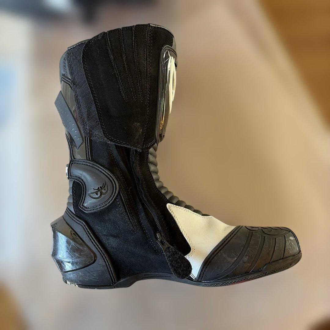 ベリック　レーシングブーツ　サイズ46 白黒