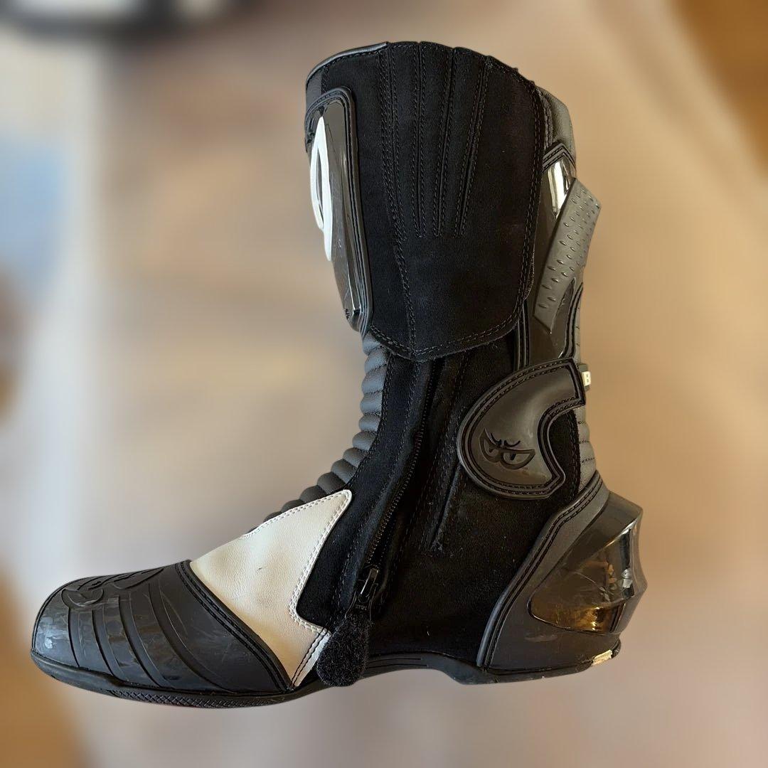 ベリック　レーシングブーツ　サイズ46 白黒