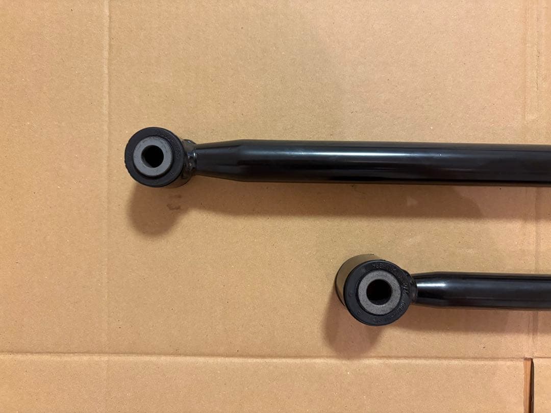 ジムニーシエラ　ショックアブソーバー　サスペンションコイル　ラテラルロッドセット