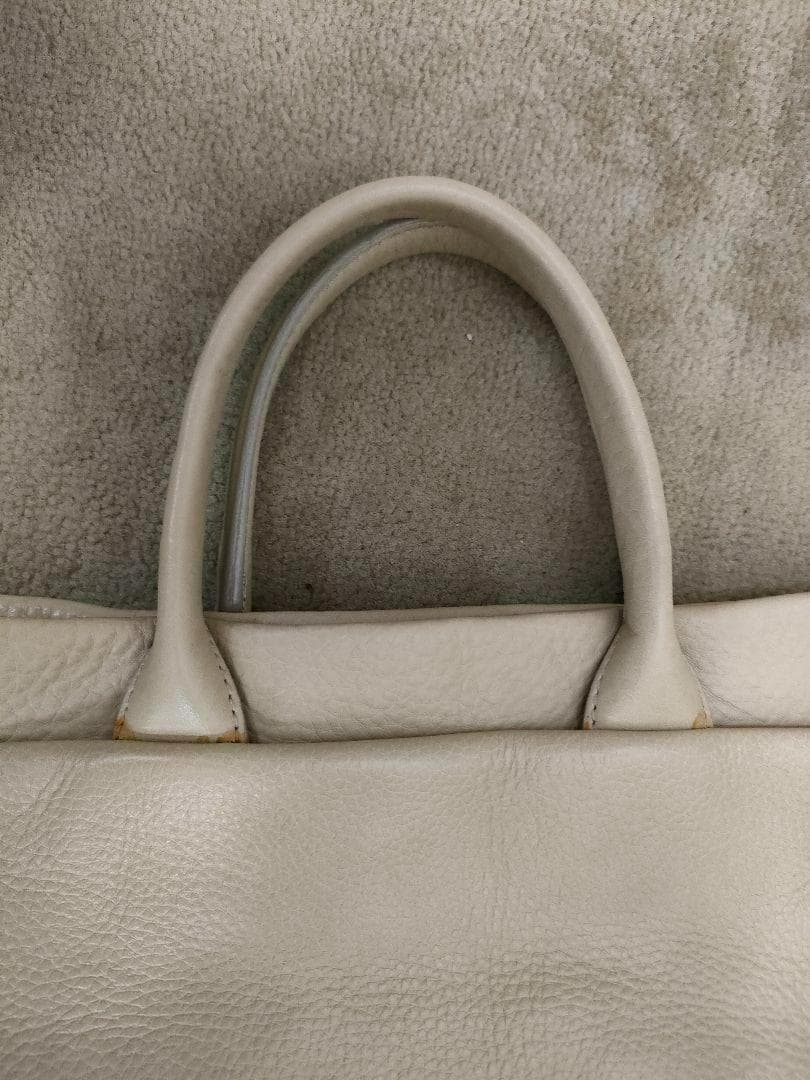 ヒロフ　レザー　ハンドバッグ　ベージュ