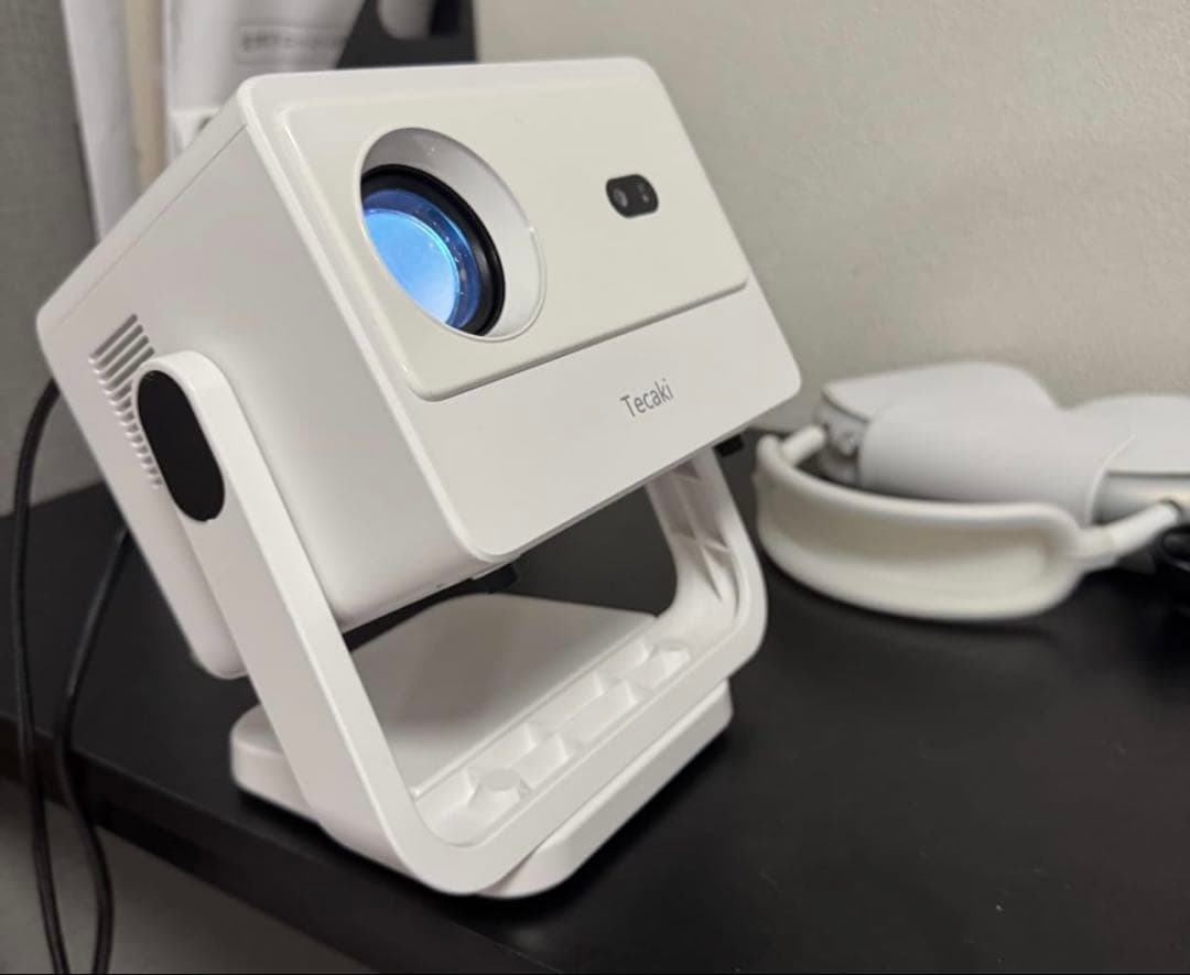 2025年新型 1080P プロジェクター 家庭用 4K対応 天井投影