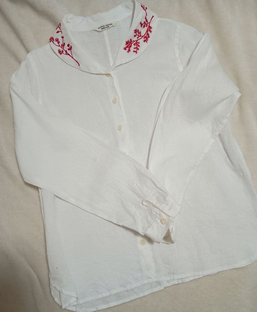 【本日夕方までお値下げ中】アトリエナルセ　リネン刺繍ショールカラーブラウス