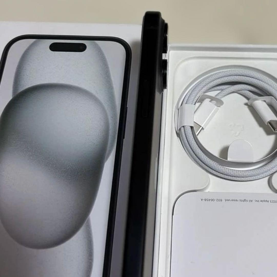 iPhone15 128GB 本体ブラック　美品