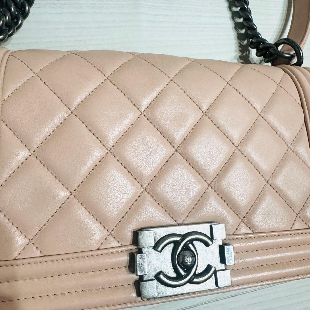 m　ボーイシャネル　25マトラッセ　 ラムスキン　チェーンショルダーバッグ