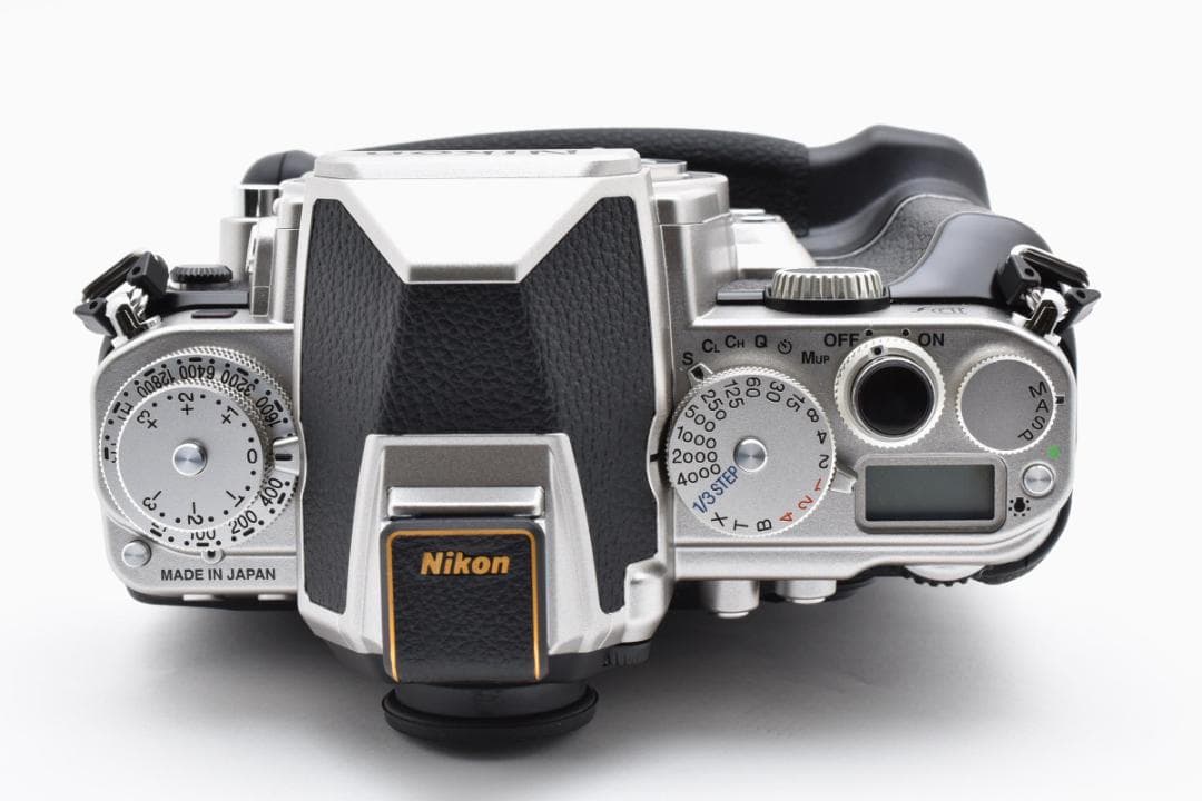 ほぼ新品 ニコン　Nikon Df ボディ 《ショット数395回》 1279