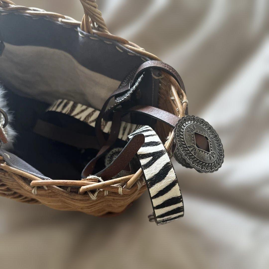 超美品♡eb.a.gos エバゴス かごバッグ　ラビットファー　袋　鏡 付き