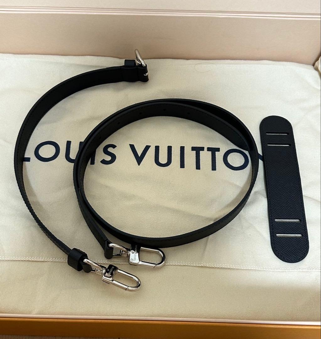 LOUIS VUITTON ルイヴィトン タイガ アントン ブリーフケース