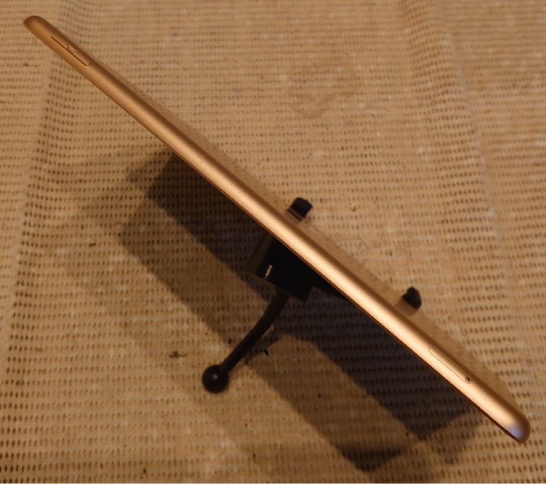 完動品SIMフリーiPad第7世代(A2198)本体128GB送料込KMDG0