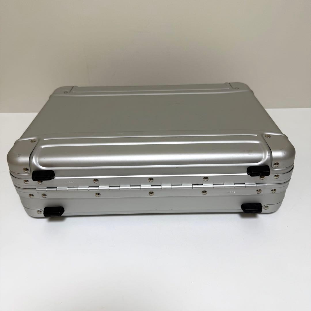 【最終価格】ゼロハリバートン　アルミ アタッシュケース　 シルバー　完売品