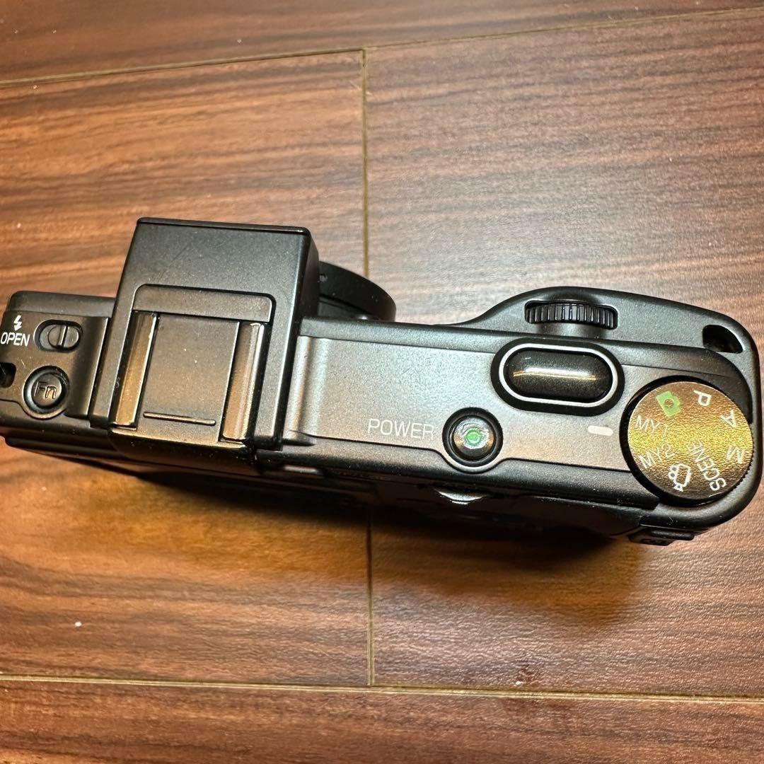 RICOH Caplio GX100 デジカメ 2437