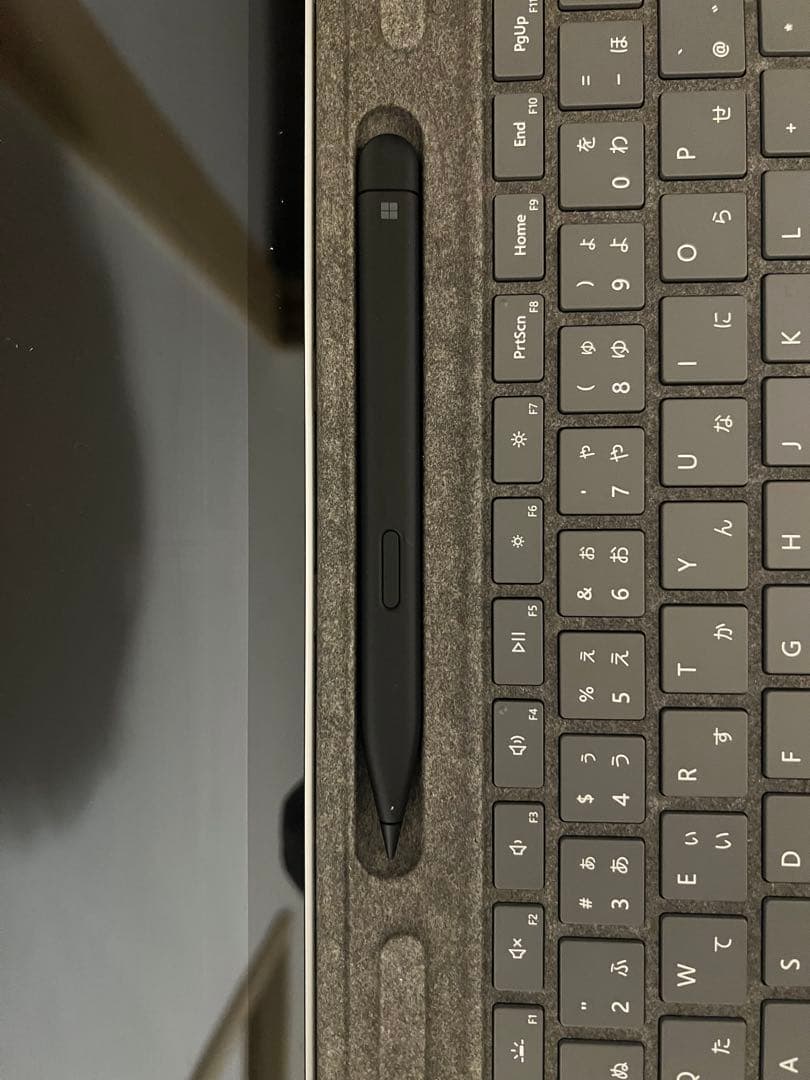 Surface Pro 8 本体 グレー