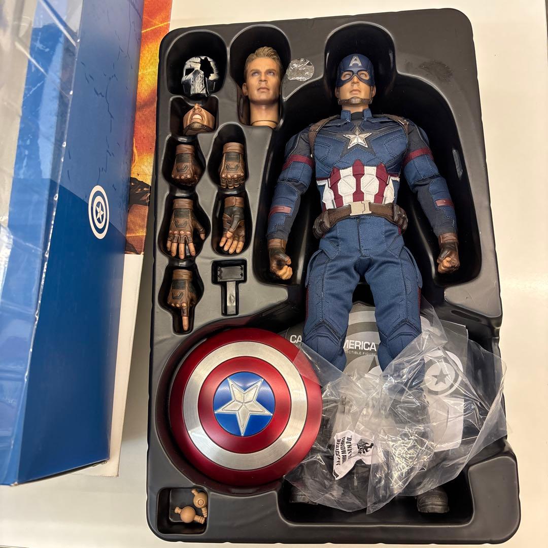 MARVEL CIVIL WAR キャプテン・アメリカ フィギュア　ホットトイズ