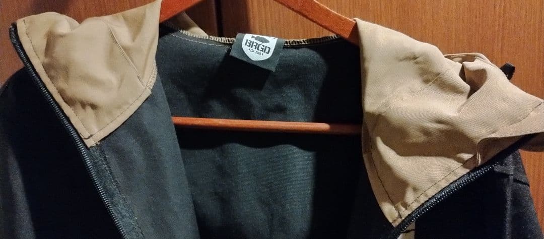 【期間限定値下げ】バスブリゲード　BRGD マウンテンパーカー 黒/ベージュ