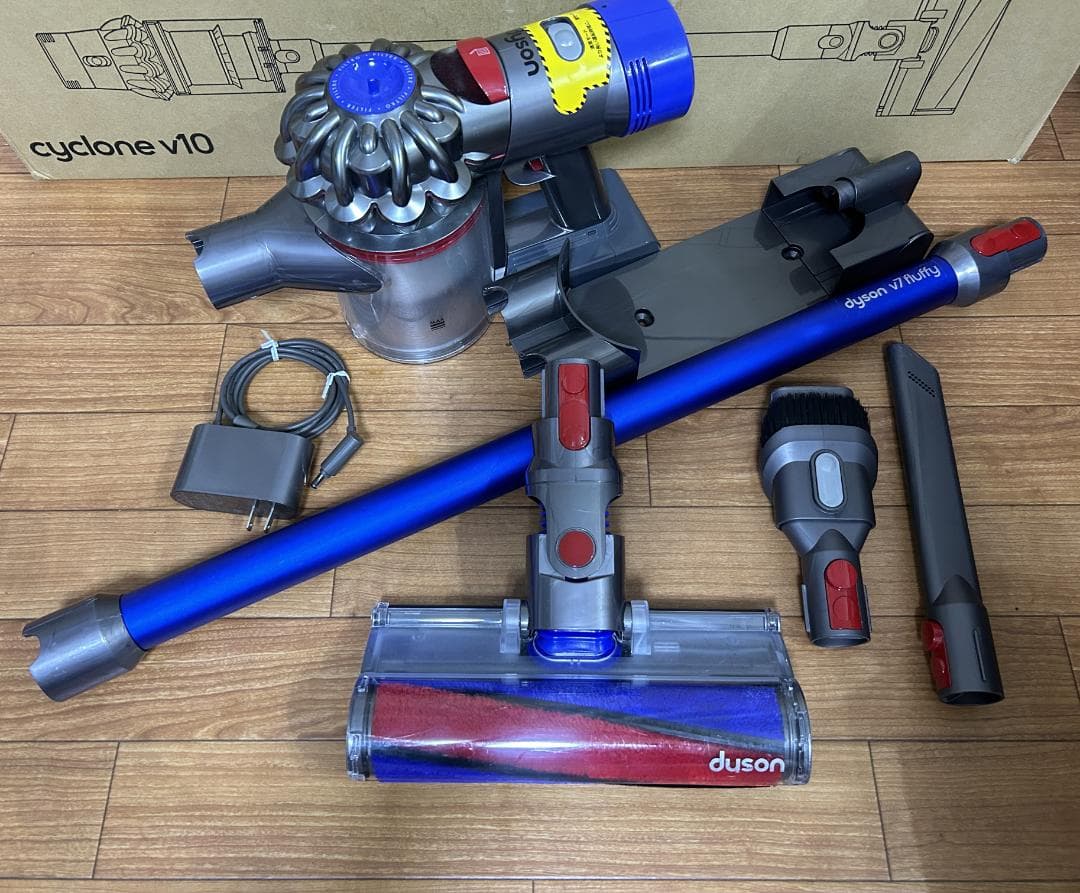 【美品】ダイソン dyson V7 fluffy 大容量新品バッテリー36分