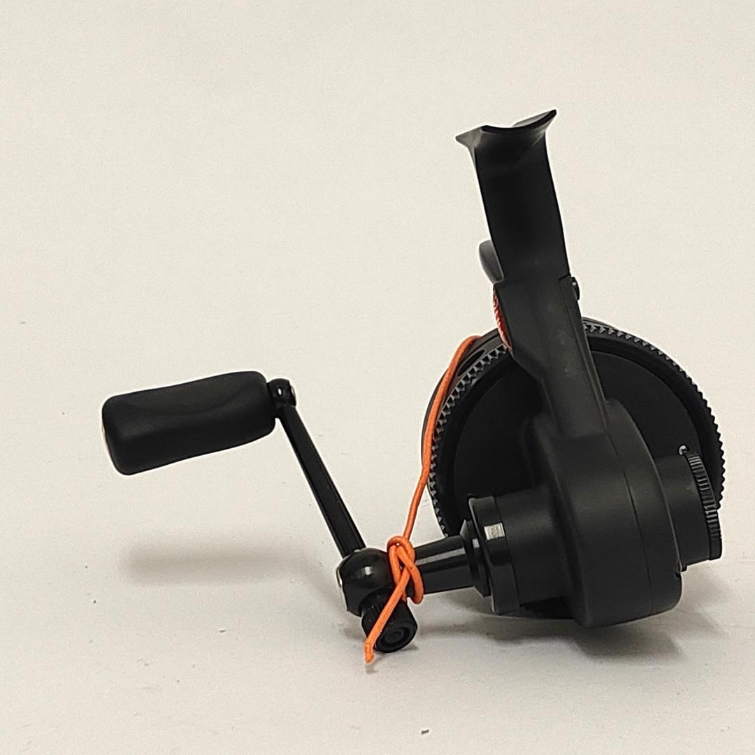 トライアングル アンダースピンキャストリール TU-01 ケース無