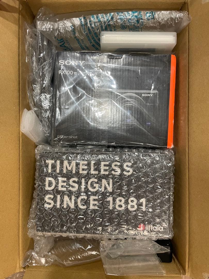 [即日配送・付属品多数・超美品]Sony rx100m7(サイバーショット)