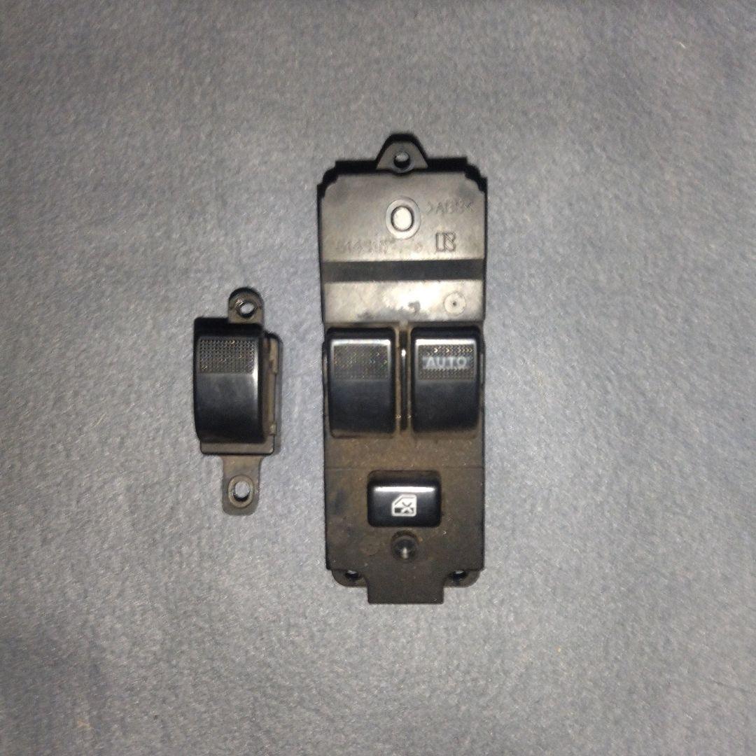マツダ タイタン ダッシュ(KR–SYF6T)純正パワーウインドウスイッチ　左右
