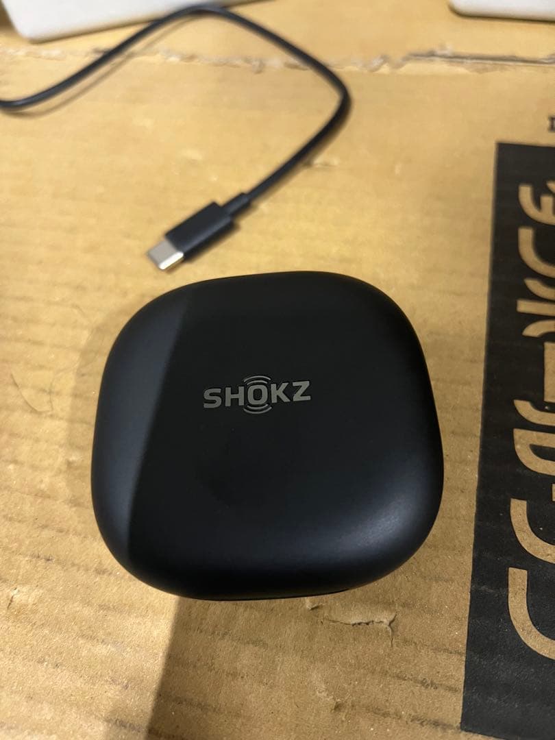 Shokz イヤホン OpenFit 2 本体とケースとケーブルのみ