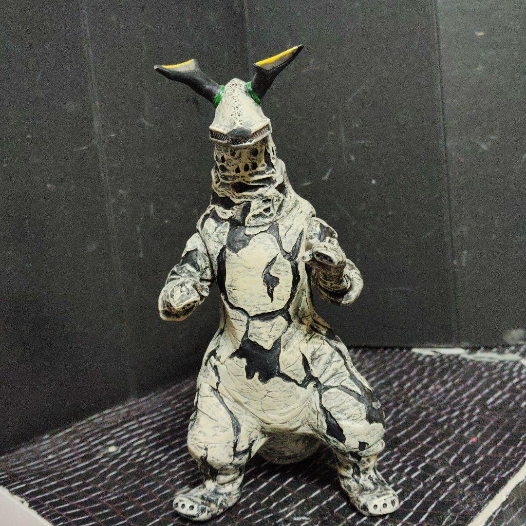 Ｎaoウルトラ怪獣絶版ソフビEXゴモラ.エレキング