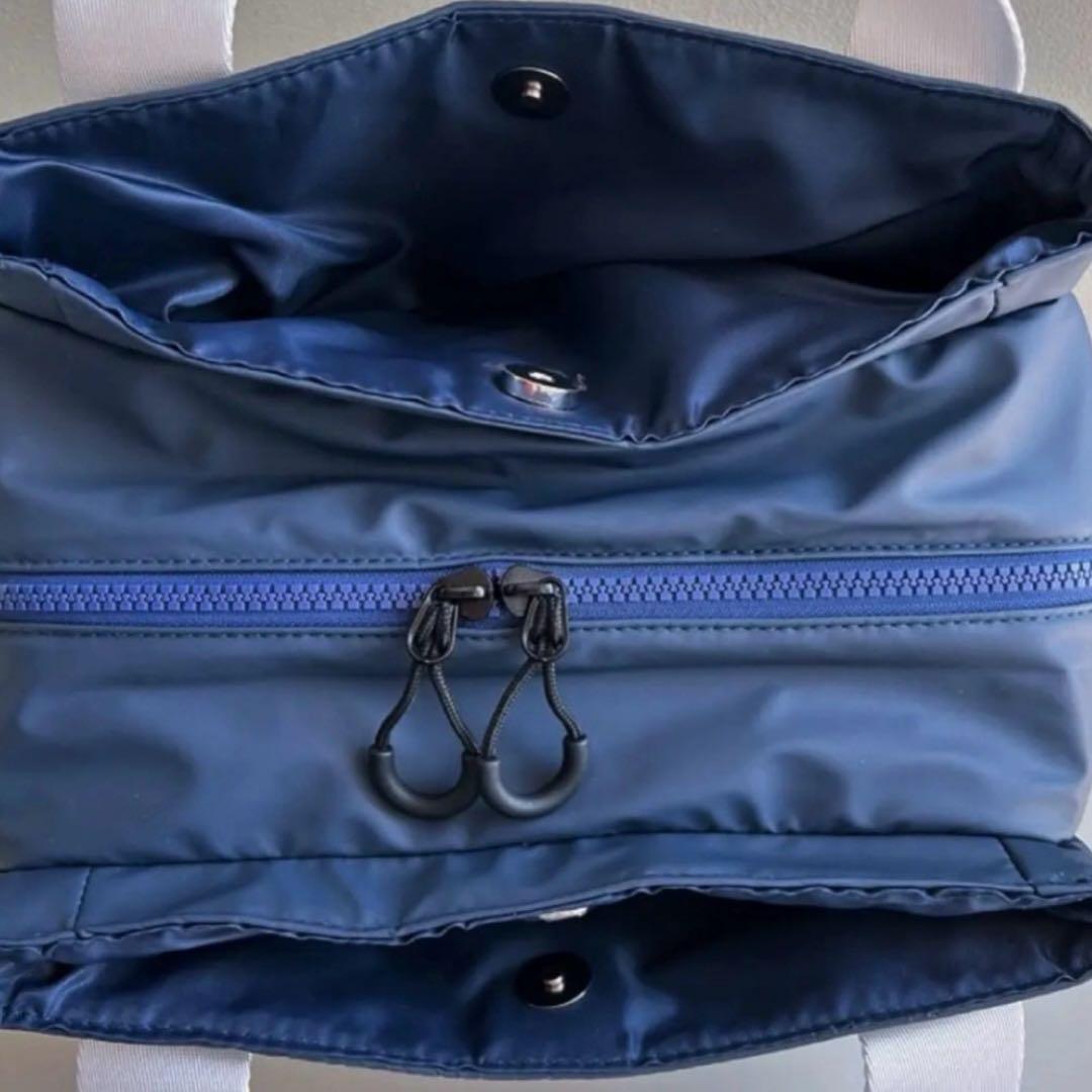 【新品未使用】トミーヒルフィガーゴルフ　ラウンドバッグ トリプルポケット