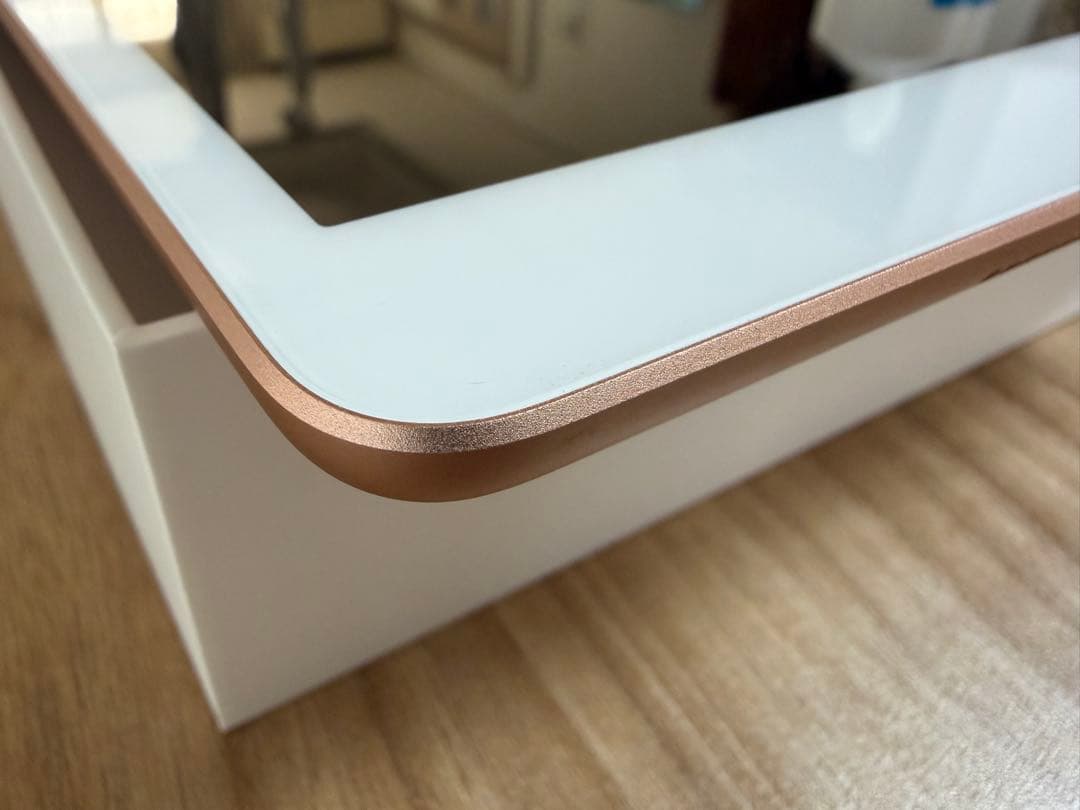 【最終値下】Apple iPad (第8世代) 32GB Wi-Fi ゴールド