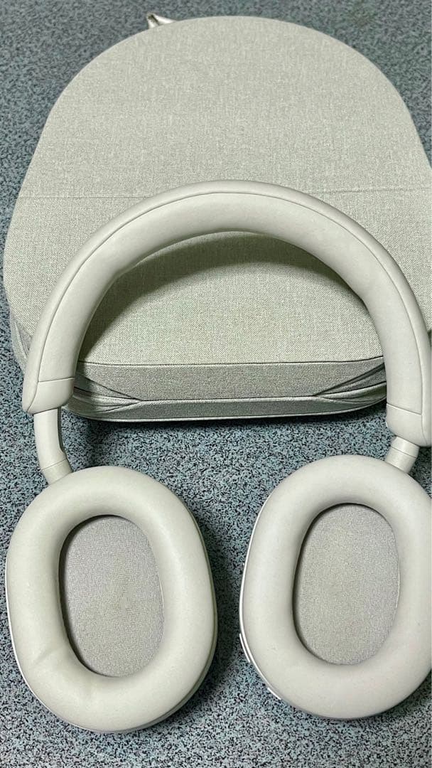 Sony WH-1000XM5 ワイヤレスヘッドホン ケース付き