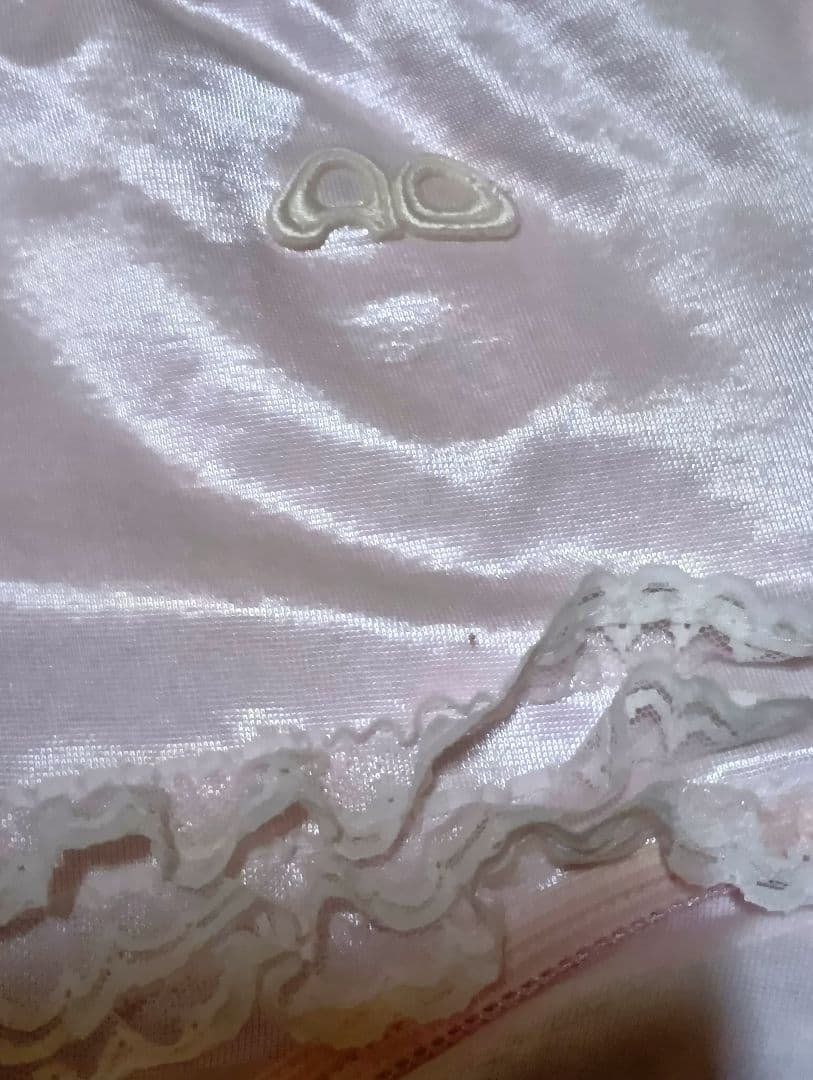 Courreges 　フリル付きピンクのアンダースコート