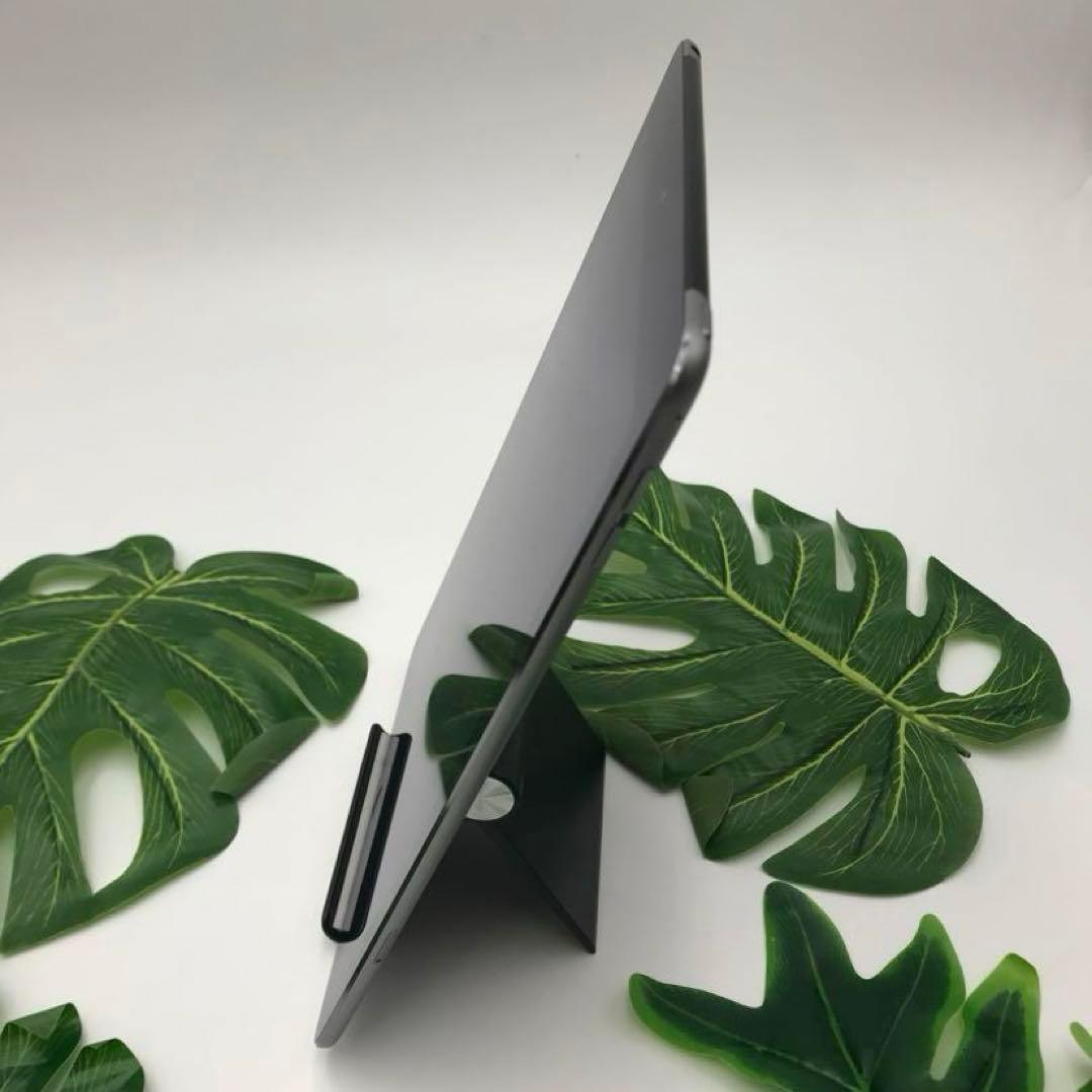 iPad Air2 A1567 16GB キャリアKDDI