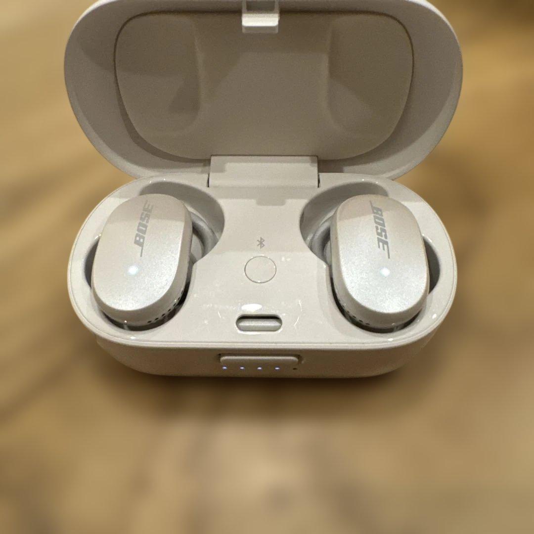 BOSE QuietComfort Earbuds ホワイト 充電ケース、箱付き