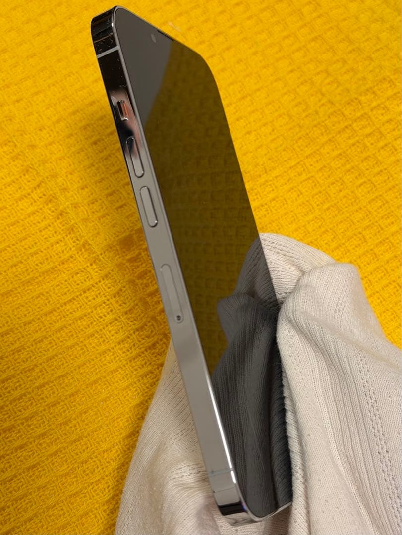 Apple iPhone 13 Pro シルバー 512GB