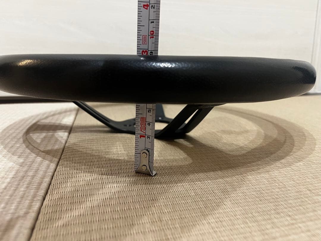 MOMO ステアリング MOD.08 ブラックレザー