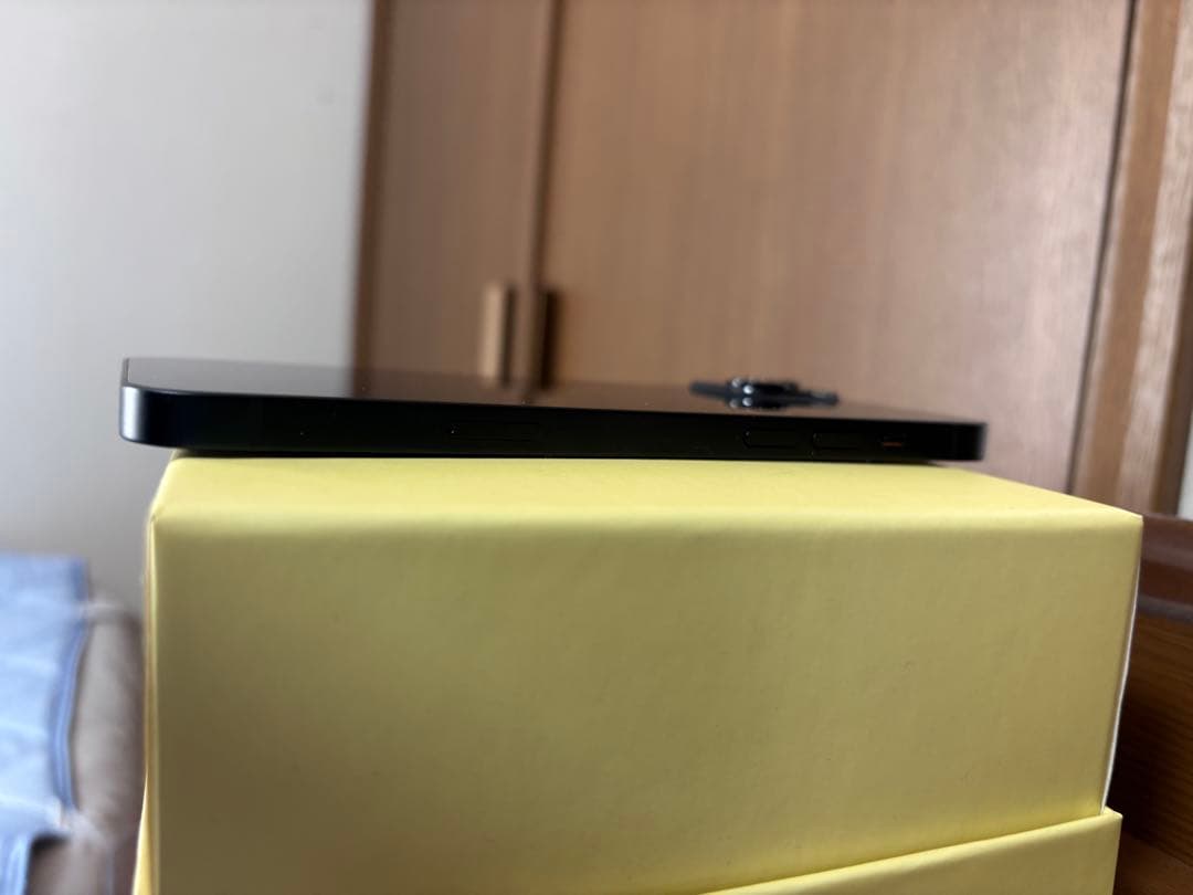 f*s様 Apple iPhone 14 PLUS 256GB ブラック 本体