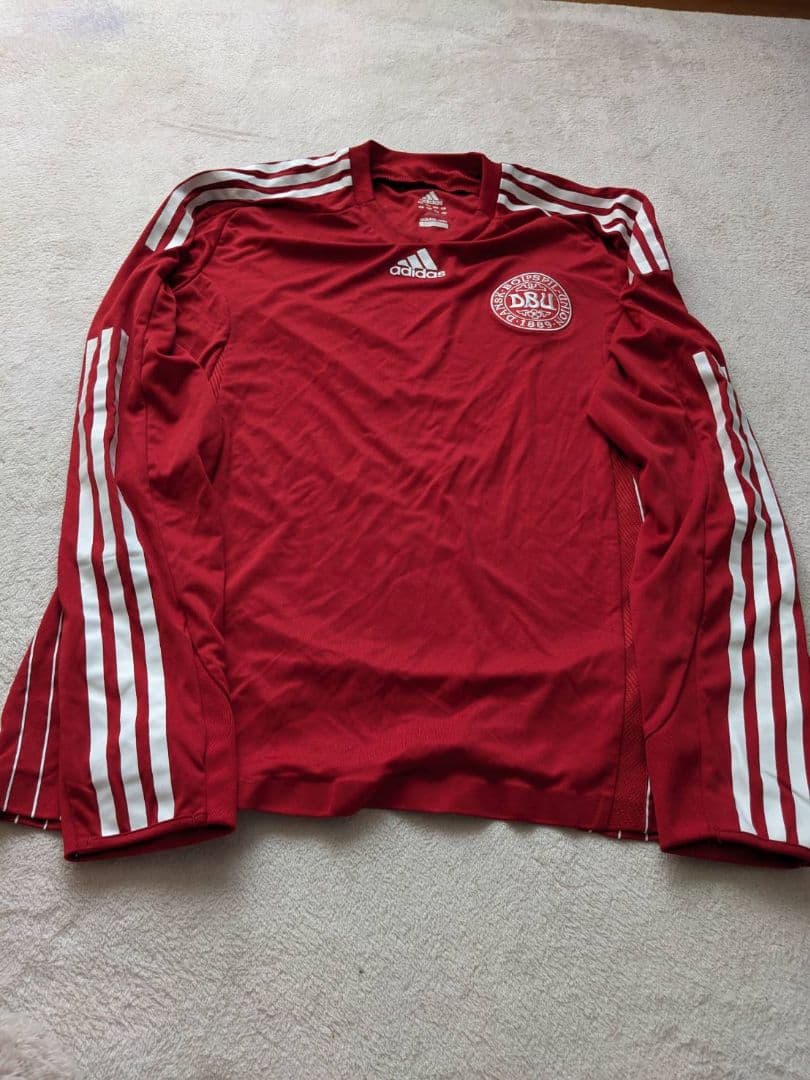 adidas DBU 赤 長袖シャツ