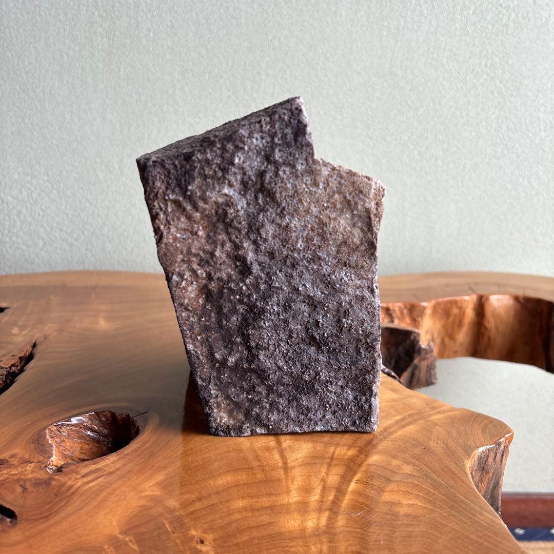 備前焼 松本頼明造 「窯変面取花入」共箱 花瓶 高さ16cm