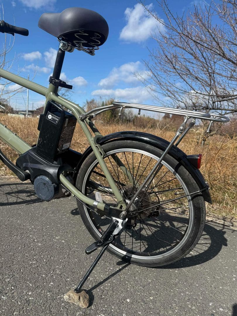 パナソニック製の青色の電動アシスト自転車