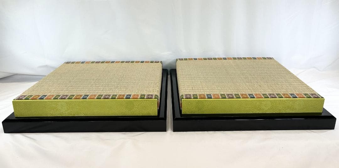 r7-3-10-17 親王台　極上7番　木製京式　黒塗艶有　低床台　飾り台　道具