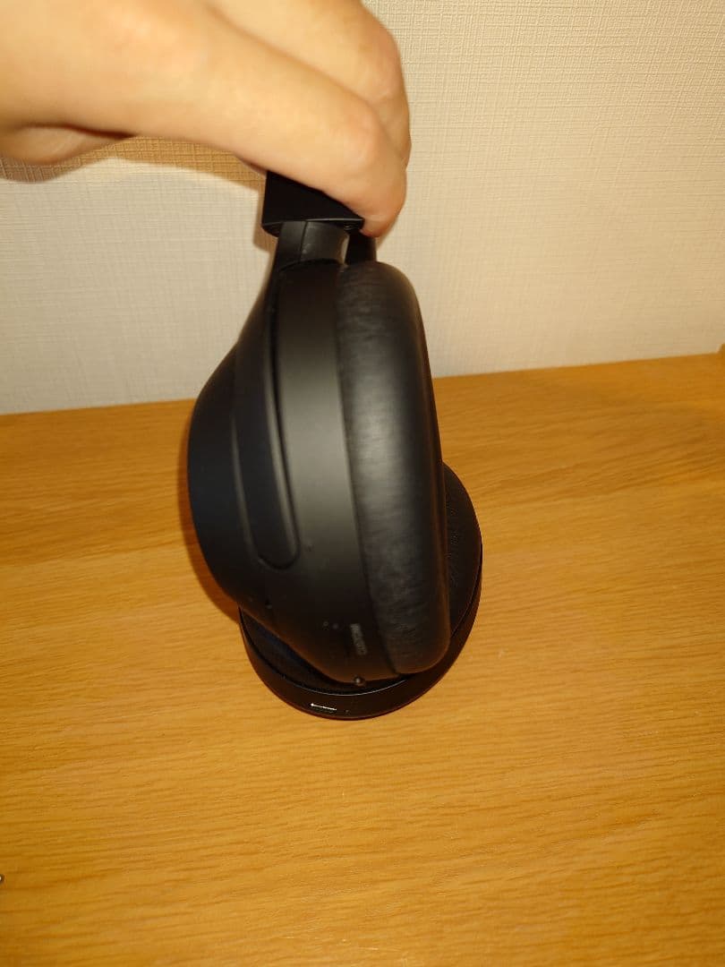 美品　SONY ワイヤレスヘッドホン　WH-1000XM4