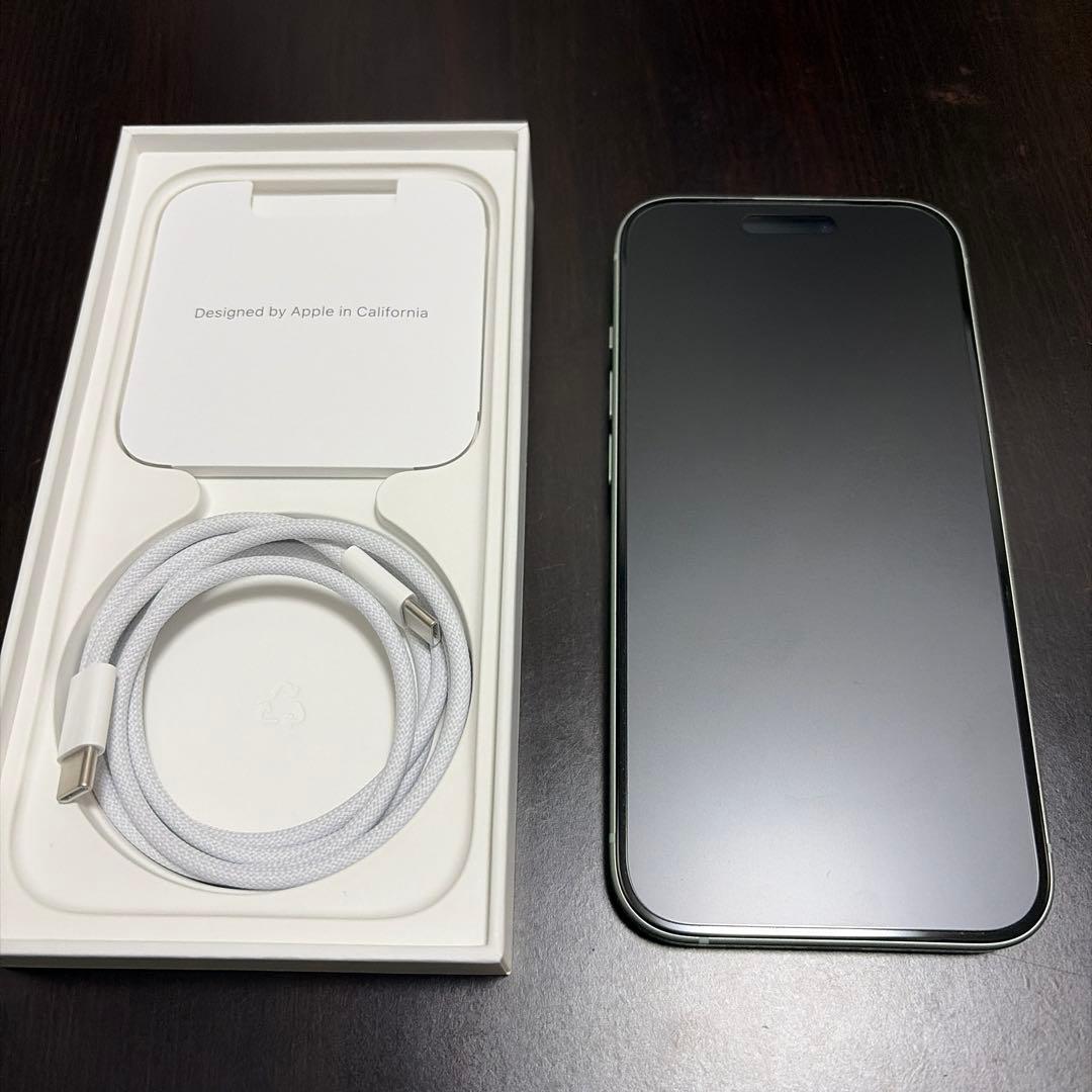 Apple iPhone 15 グリーン 128GB