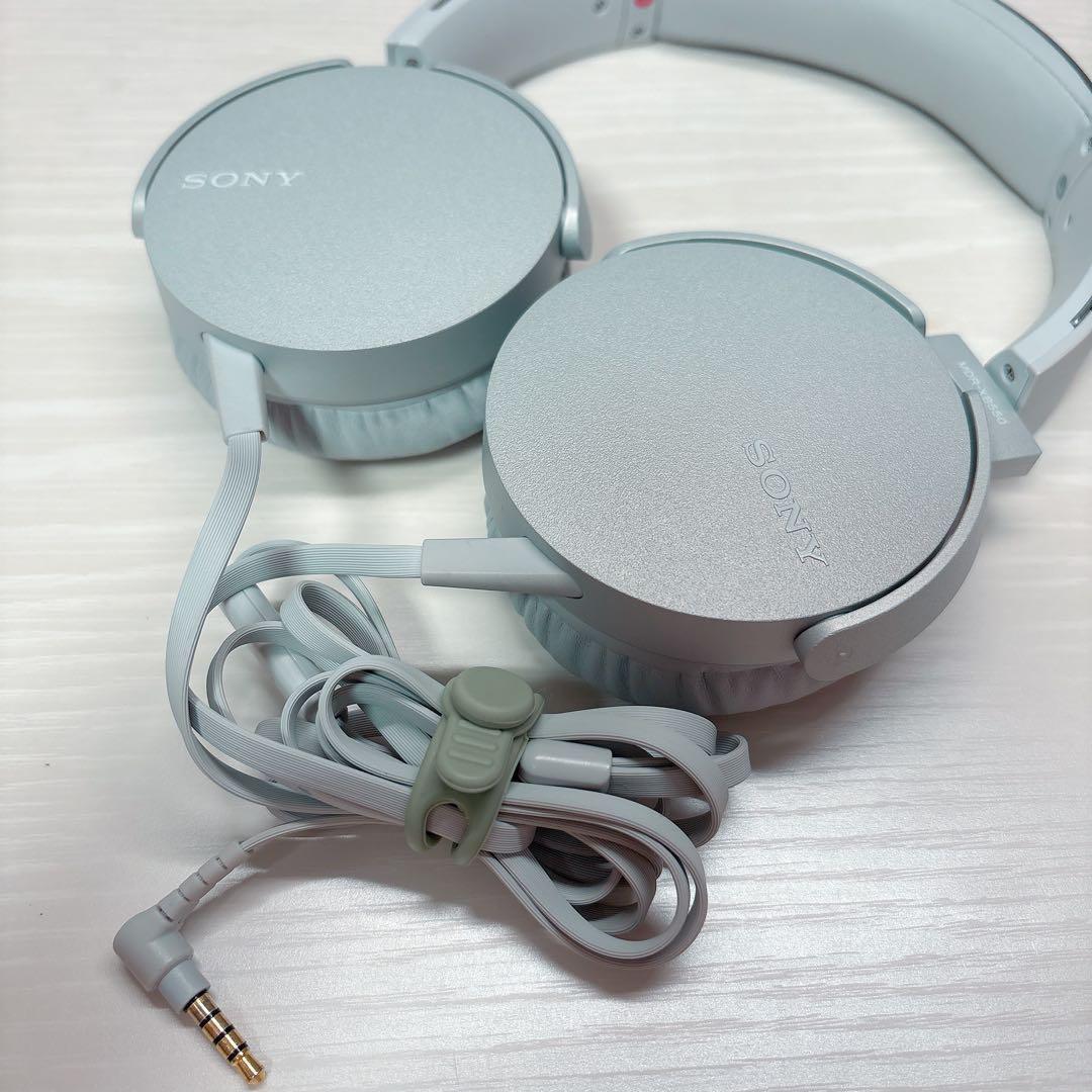 ソニー SONY グレイッシュホワイト ステレオヘッドフォン MDR-XB550
