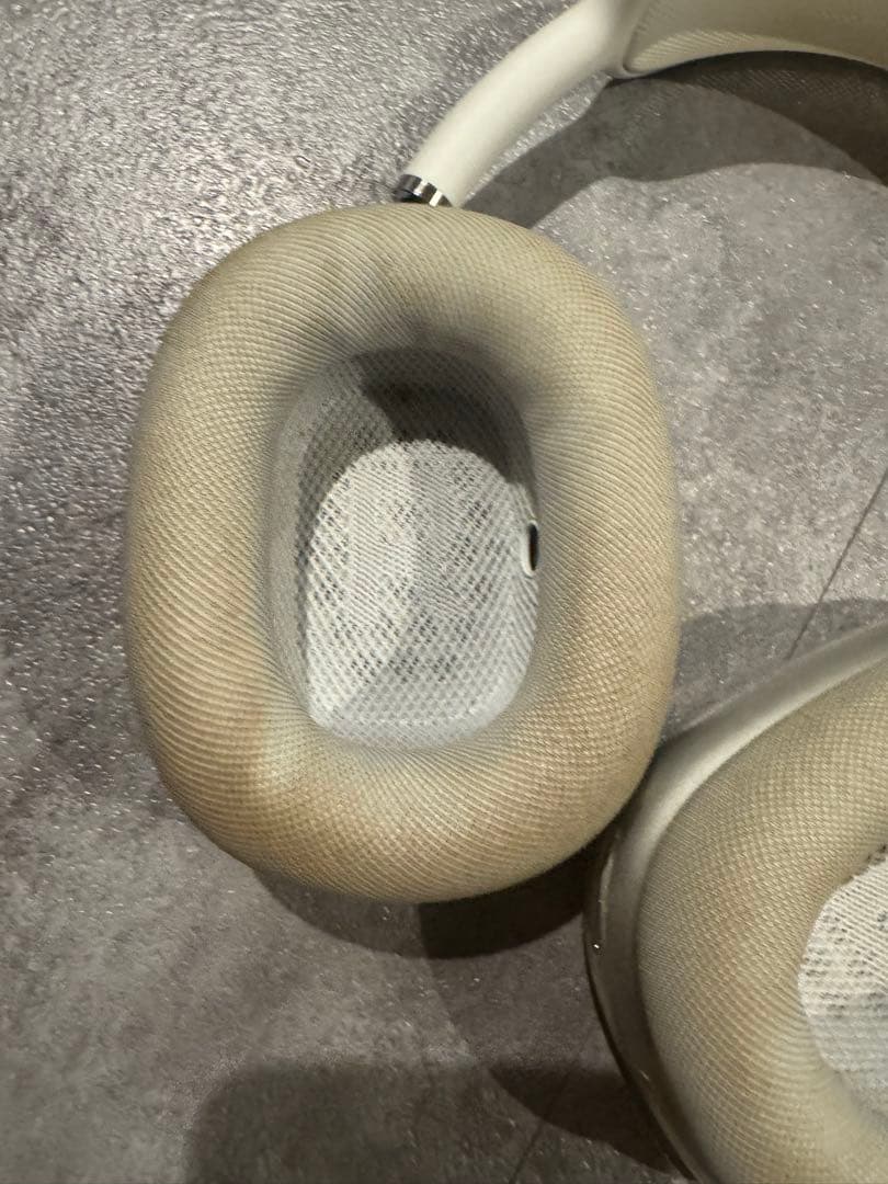 シルバー ワイヤレスヘッドフォン 本体