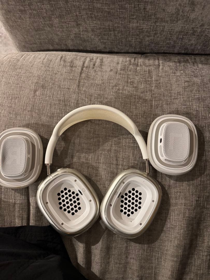 シルバー ワイヤレスヘッドフォン 本体